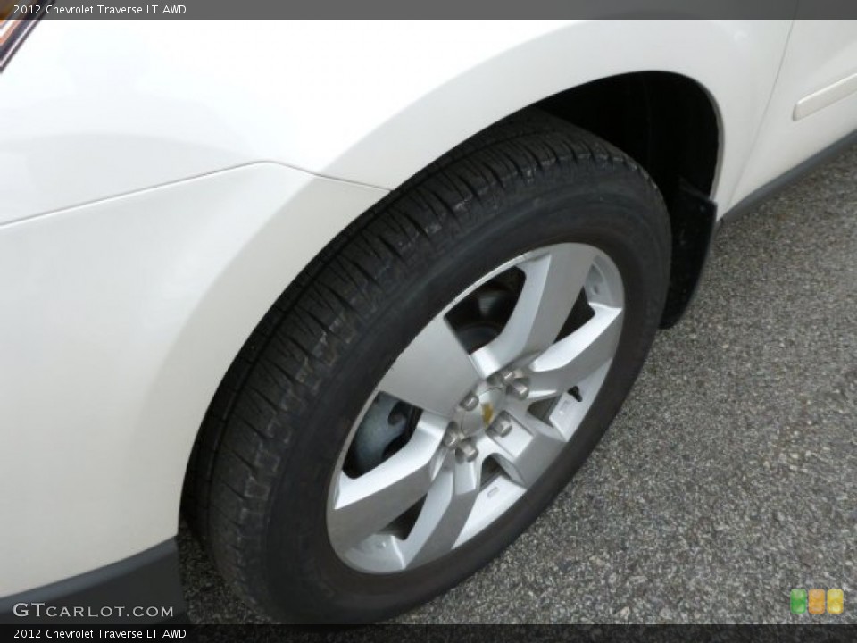 2012 Chevrolet Traverse LT AWD Wheel and Tire Photo #81542930