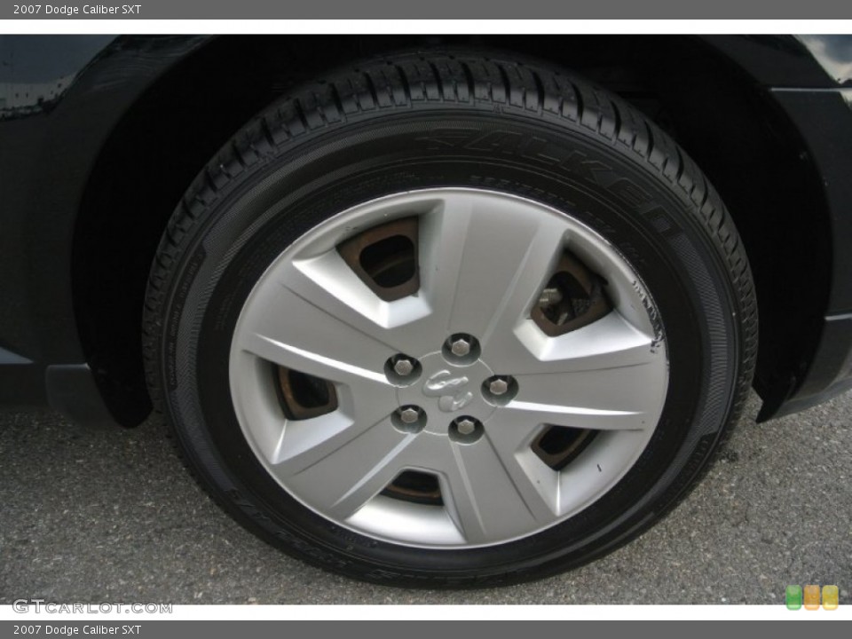 2007 Dodge Caliber SXT Wheel and Tire Photo #81560511