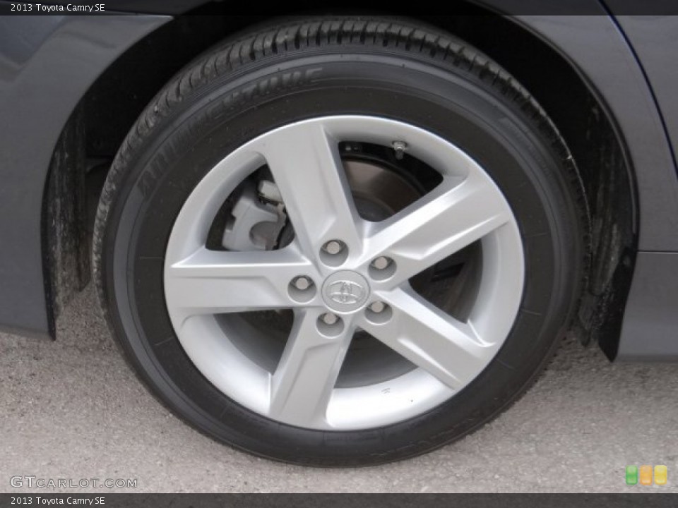 2013 Toyota Camry SE Wheel and Tire Photo #81575881