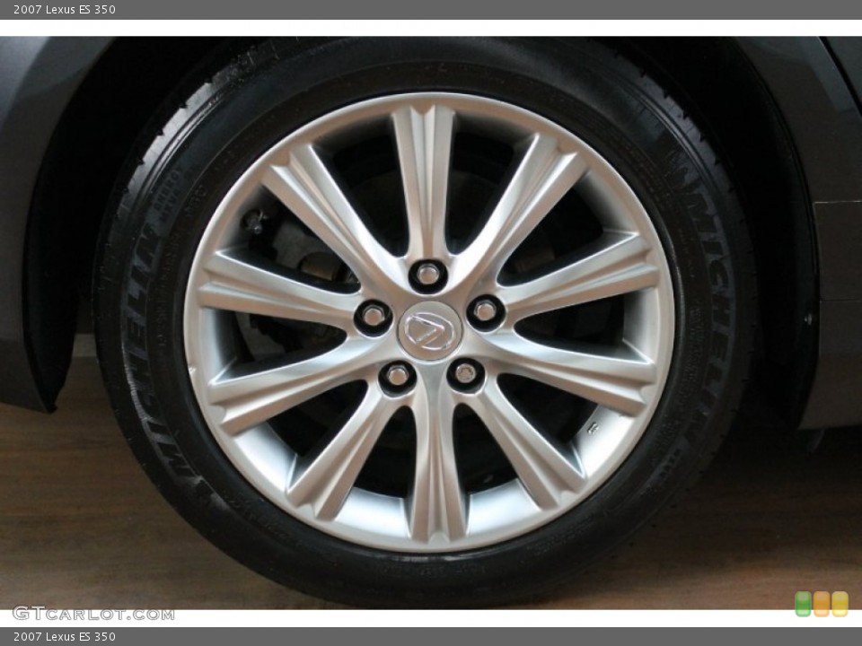 2007 Lexus ES Wheels and Tires