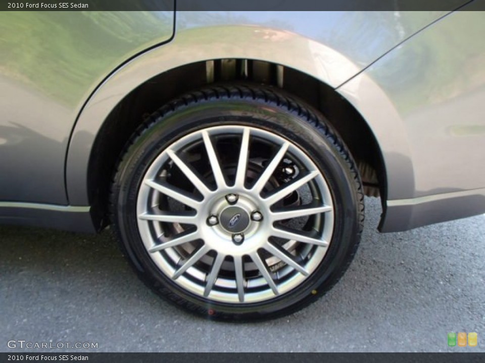 2010 Ford Focus SES Sedan Wheel and Tire Photo #81653051