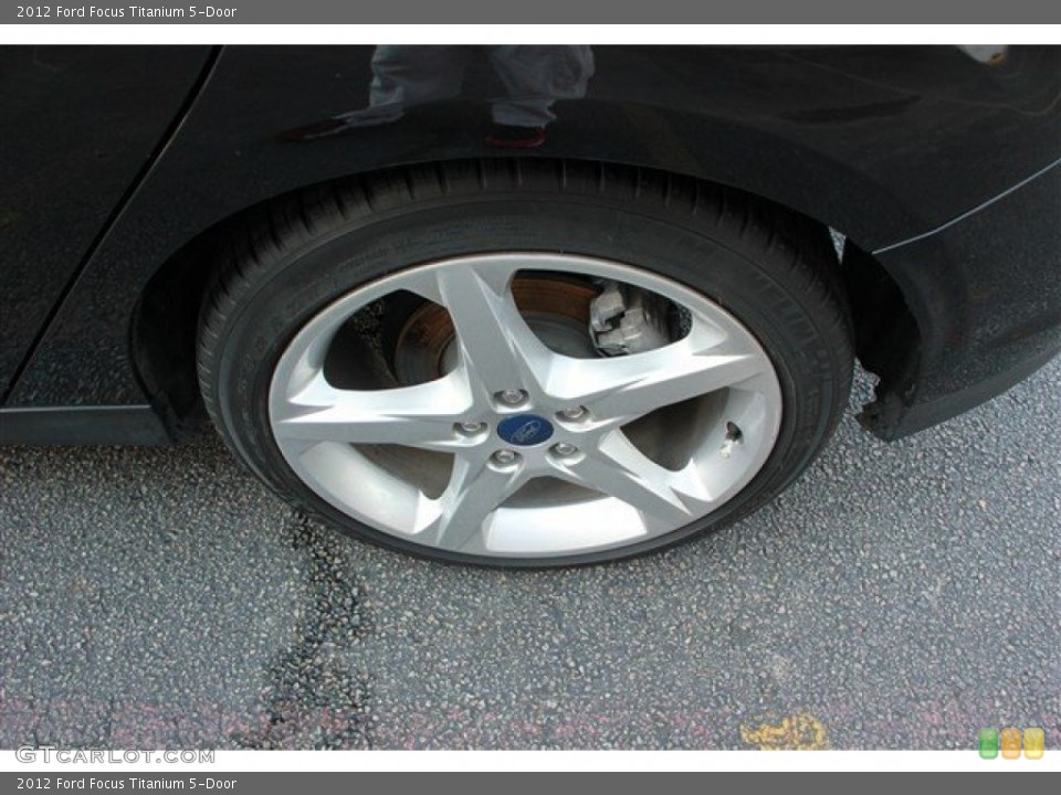 2012 Ford Focus Titanium 5-Door Wheel and Tire Photo #81771576