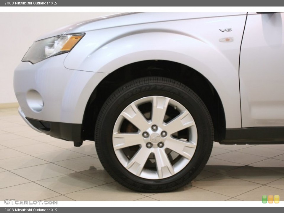 2008 Mitsubishi Outlander XLS Wheel and Tire Photo #81828612