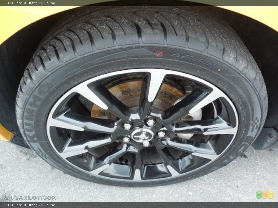 2011 Ford Mustang V6 Coupe Wheel and Tire Photo #81890553