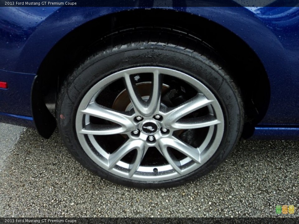 2013 Ford Mustang GT Premium Coupe Wheel and Tire Photo #82011668