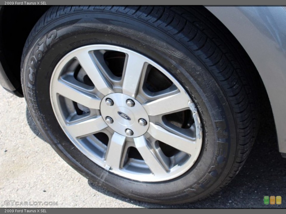 2009 Ford Taurus X SEL Wheel and Tire Photo #82035989