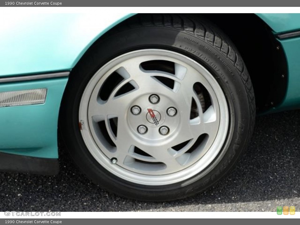 1990 Chevrolet Corvette Coupe Wheel and Tire Photo #82066247