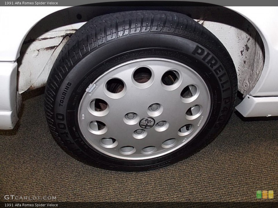 1991 Alfa Romeo Spider Veloce Wheel and Tire Photo #82070792