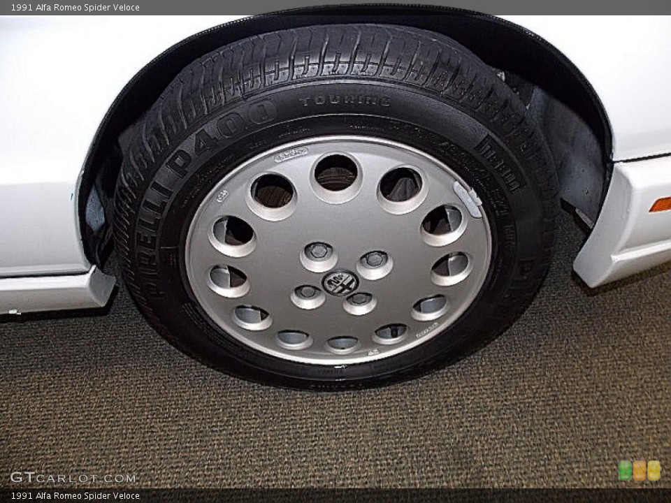 1991 Alfa Romeo Spider Veloce Wheel and Tire Photo #82070831