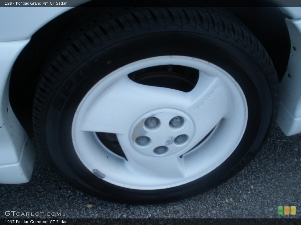 1997 Pontiac Grand Am GT Sedan Wheel and Tire Photo #82113560