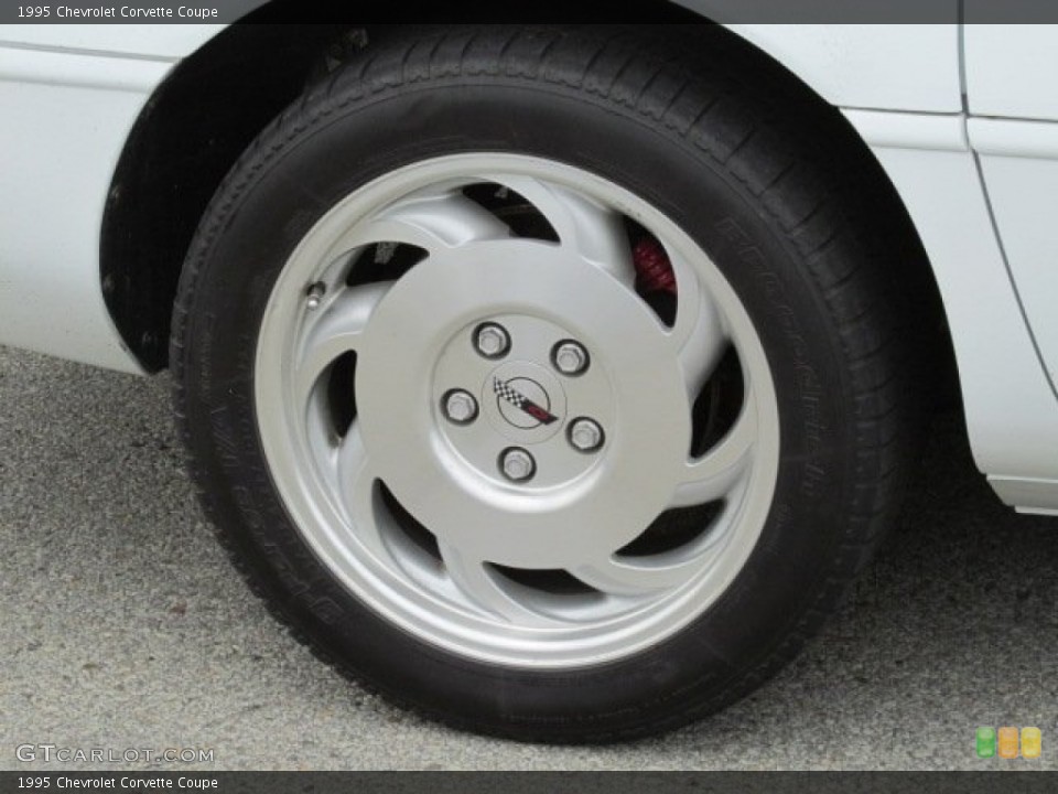 1995 Chevrolet Corvette Coupe Wheel and Tire Photo #82244916