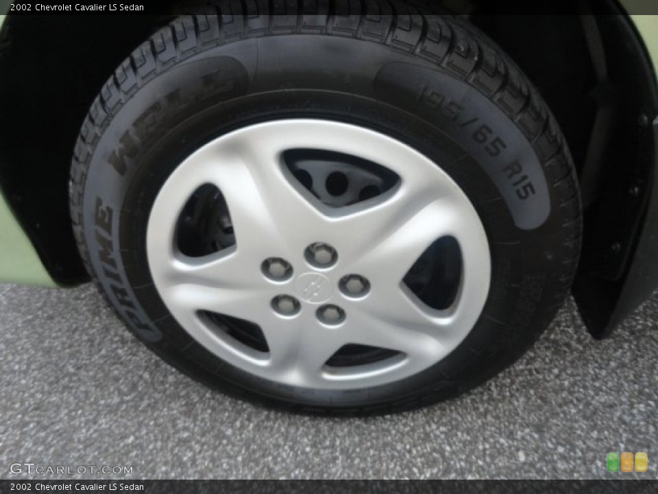 2002 Chevrolet Cavalier LS Sedan Wheel and Tire Photo #82267539