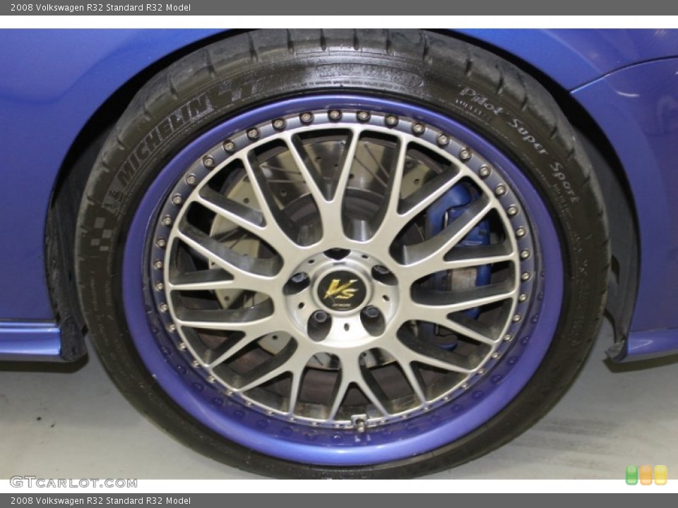 2008 Volkswagen R32 Custom Wheel and Tire Photo #82378019