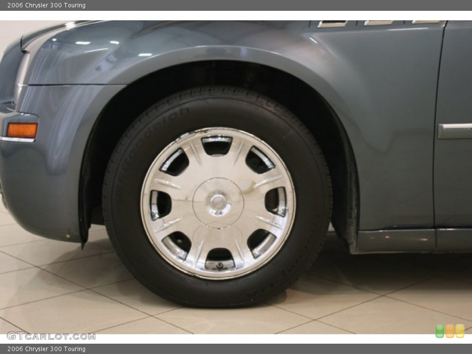 2006 Chrysler 300 Touring Wheel and Tire Photo #82440622