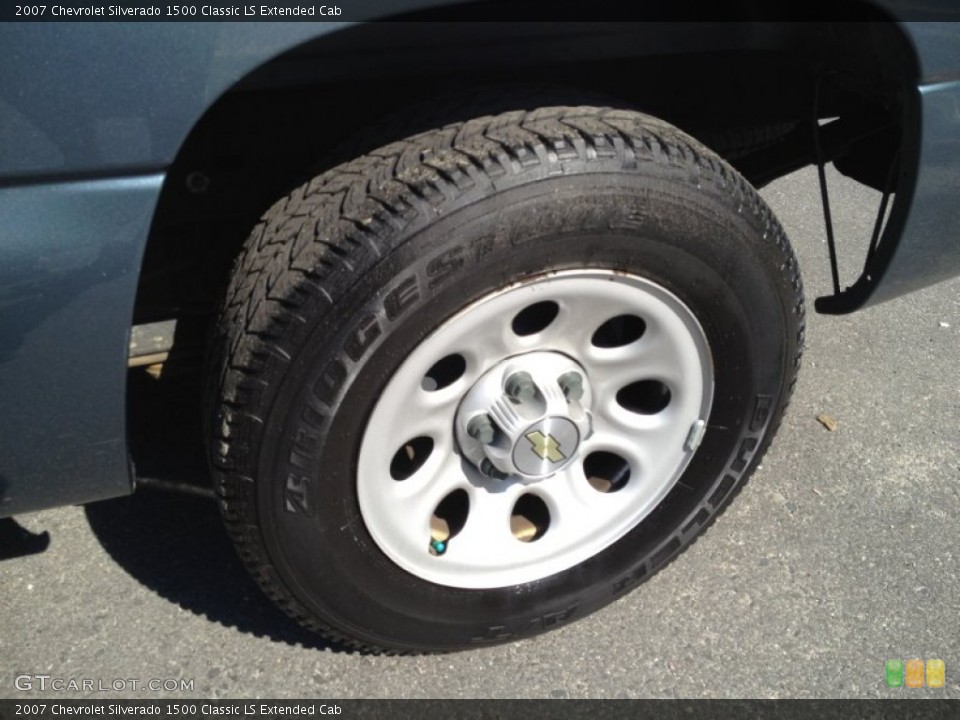 2007 Chevrolet Silverado 1500 Classic LS Extended Cab Wheel and Tire Photo #82484154