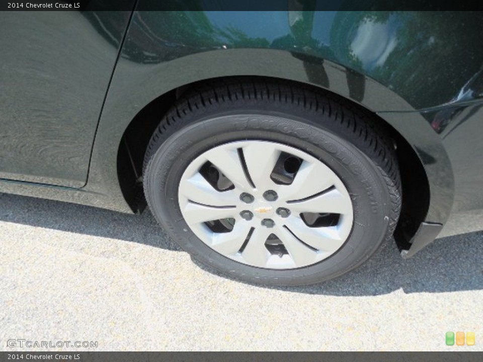 2014 Chevrolet Cruze LS Wheel and Tire Photo #82571774