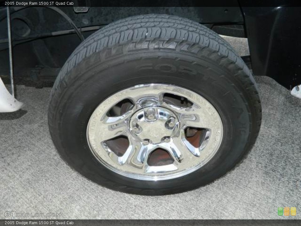 2005 Dodge Ram 1500 ST Quad Cab Wheel and Tire Photo #82597312