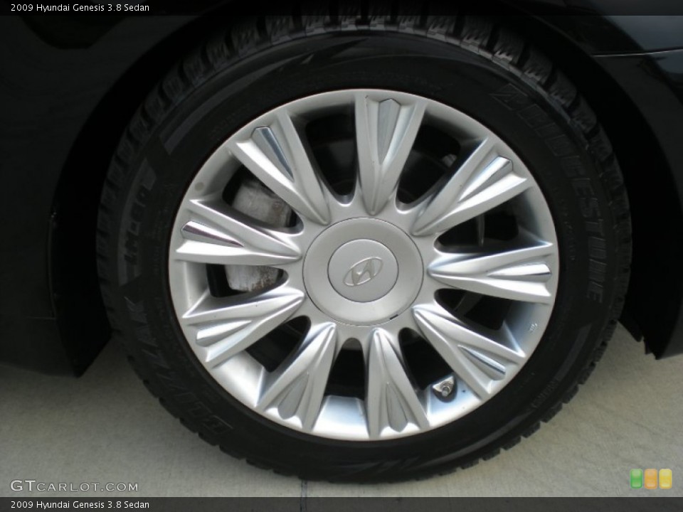 2009 Hyundai Genesis Wheels and Tires