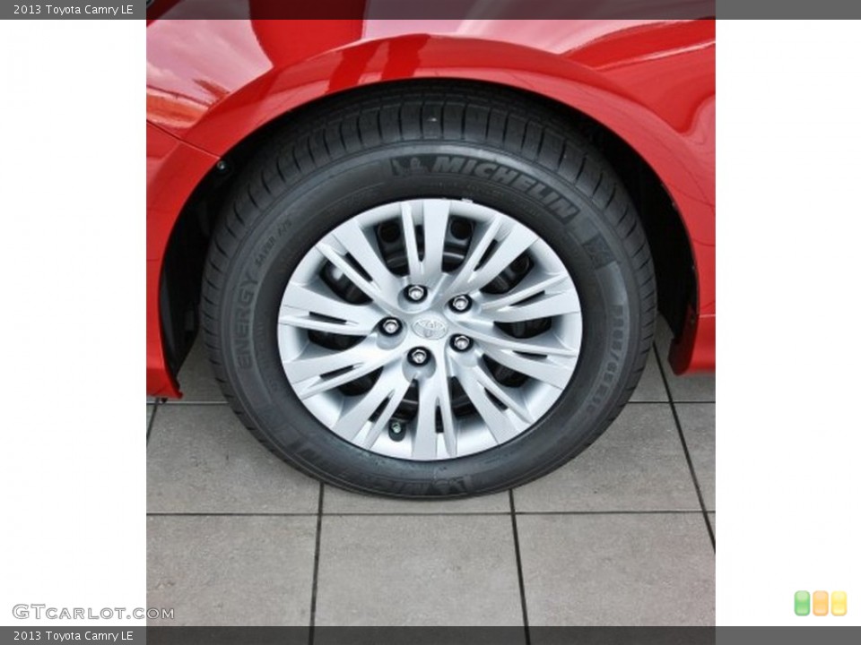 2013 Toyota Camry LE Wheel and Tire Photo #82737373