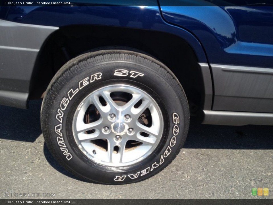 2002 Jeep Grand Cherokee Laredo 4x4 Wheel and Tire Photo #82754595
