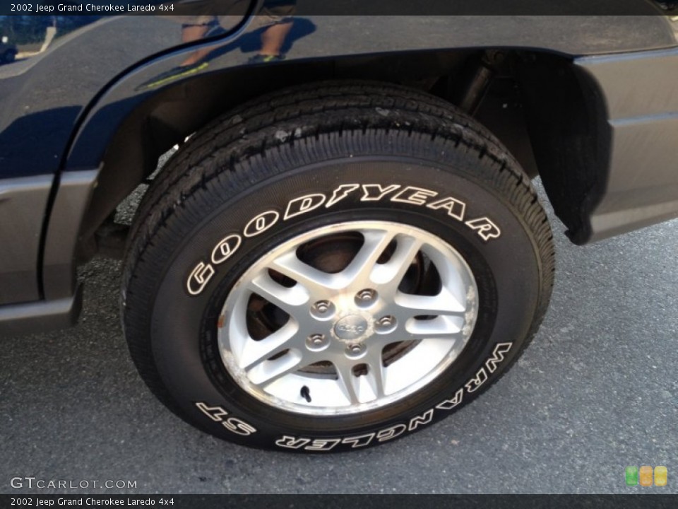 2002 Jeep Grand Cherokee Laredo 4x4 Wheel and Tire Photo #82754875