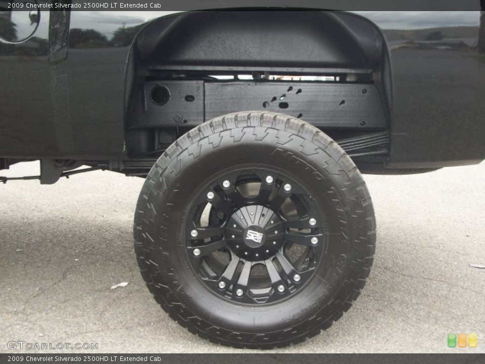 2009 Chevrolet Silverado 2500HD Custom Wheel and Tire Photo #82761274