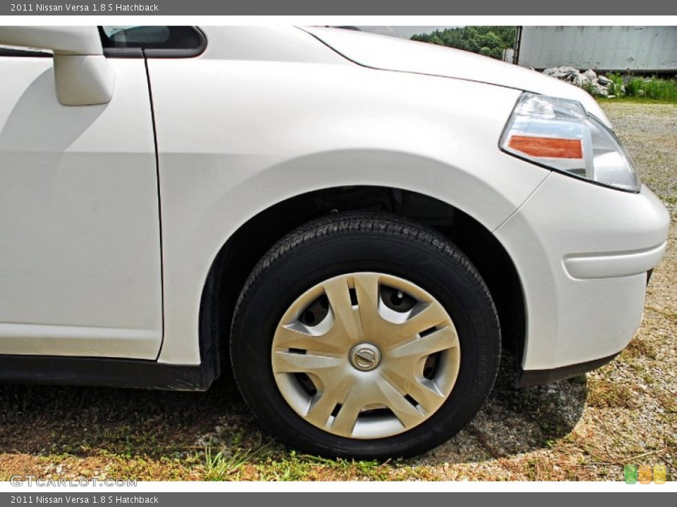2011 Nissan Versa 1.8 S Hatchback Wheel and Tire Photo #82830296