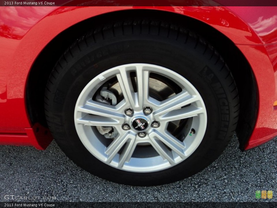 2013 Ford Mustang V6 Coupe Wheel and Tire Photo #82910376