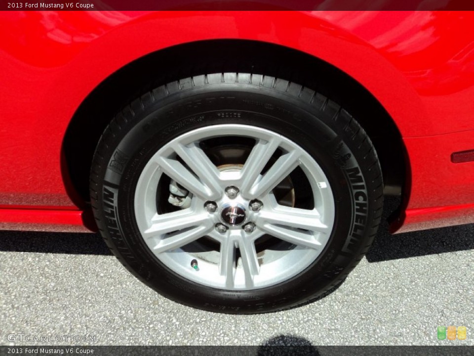 2013 Ford Mustang V6 Coupe Wheel and Tire Photo #82910559