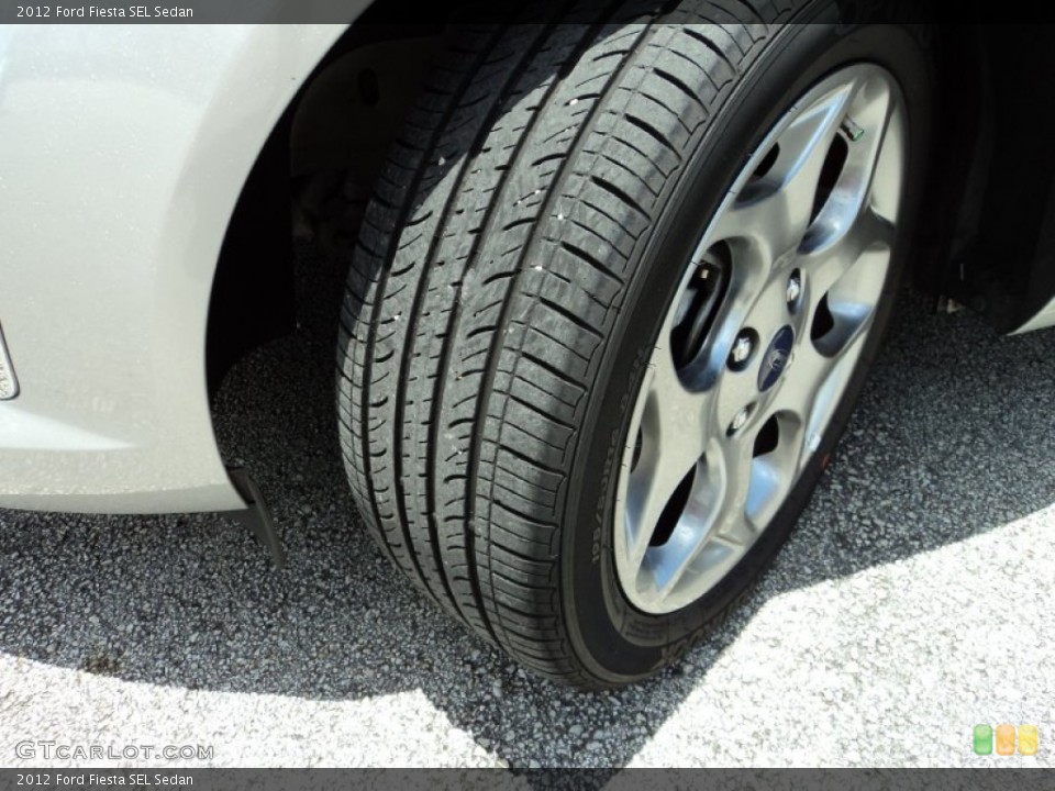 2012 Ford Fiesta SEL Sedan Wheel and Tire Photo #82911811
