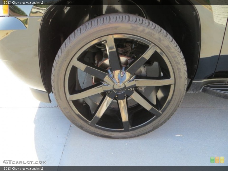 2013 Chevrolet Avalanche Custom Wheel and Tire Photo #82986775