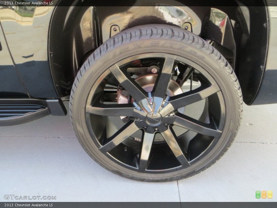 2013 Chevrolet Avalanche Custom Wheel and Tire Photo #82986793