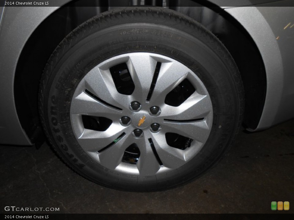2014 Chevrolet Cruze LS Wheel and Tire Photo #82993265