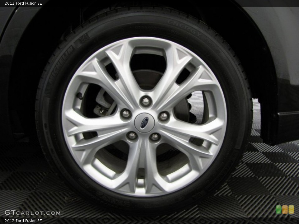 2012 Ford Fusion SE Wheel and Tire Photo #83000797