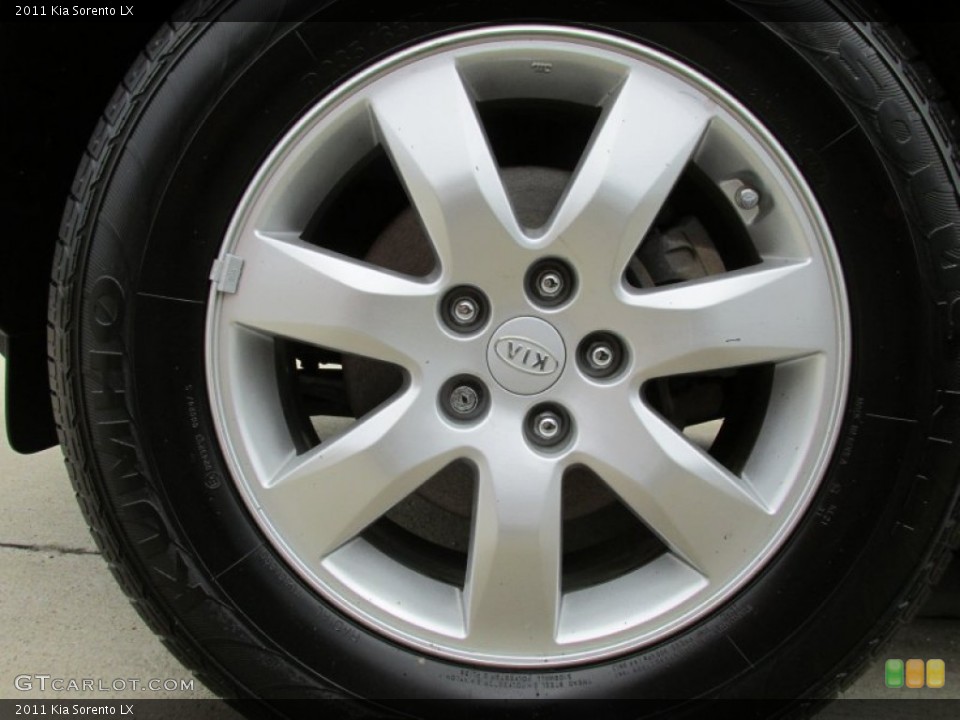 2011 Kia Sorento LX Wheel and Tire Photo #83134483
