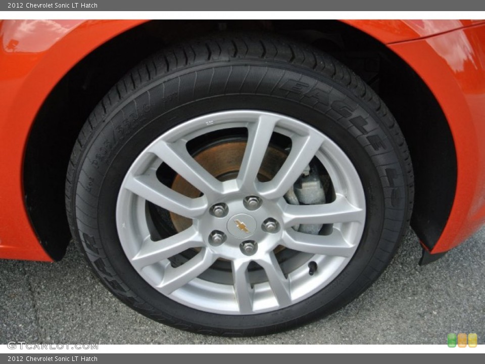2012 Chevrolet Sonic LT Hatch Wheel and Tire Photo #83165792