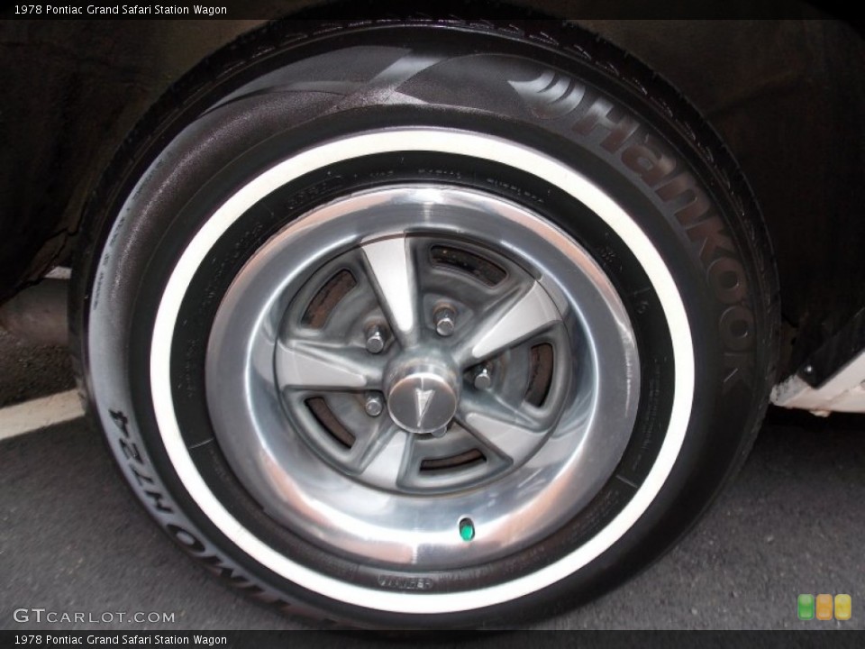 1978 Pontiac Grand Safari Station Wagon Wheel and Tire Photo #83226427