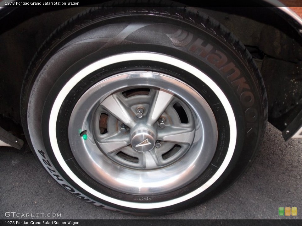 1978 Pontiac Grand Safari Station Wagon Wheel and Tire Photo #83226456