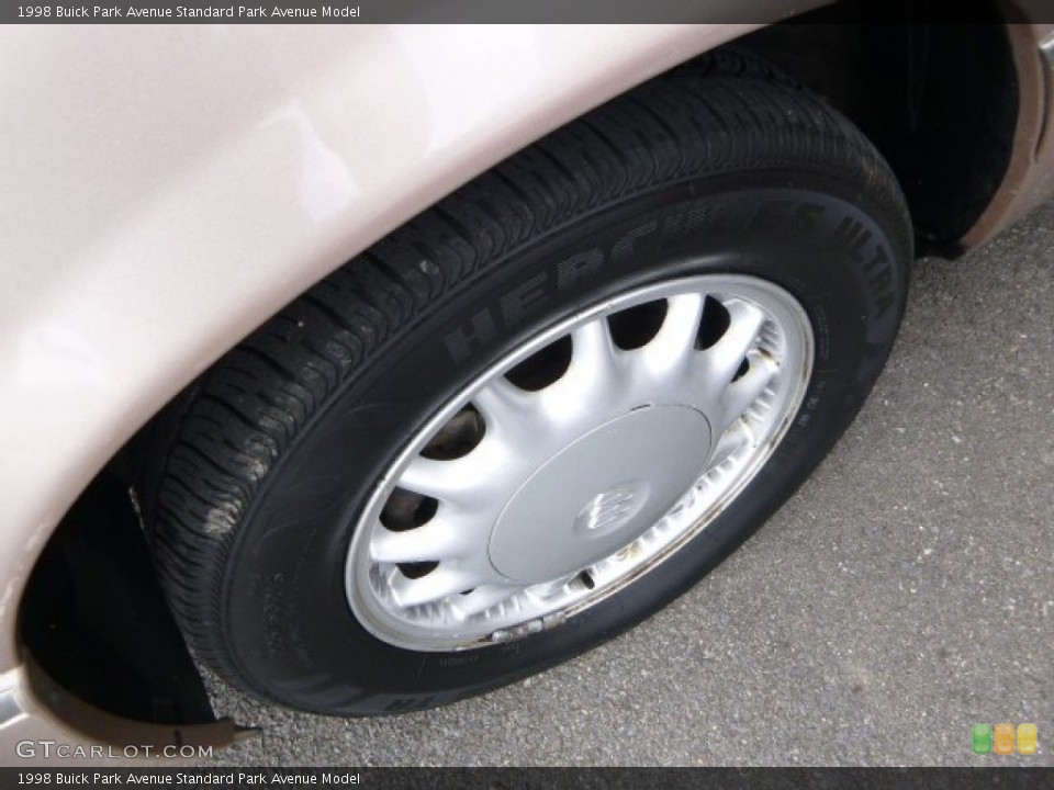 1998 Buick Park Avenue  Wheel and Tire Photo #83262125