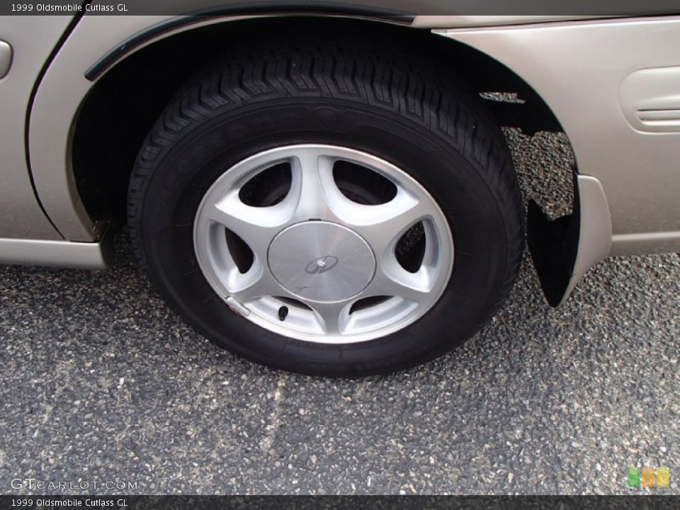 1999 Oldsmobile Cutlass Wheels and Tires