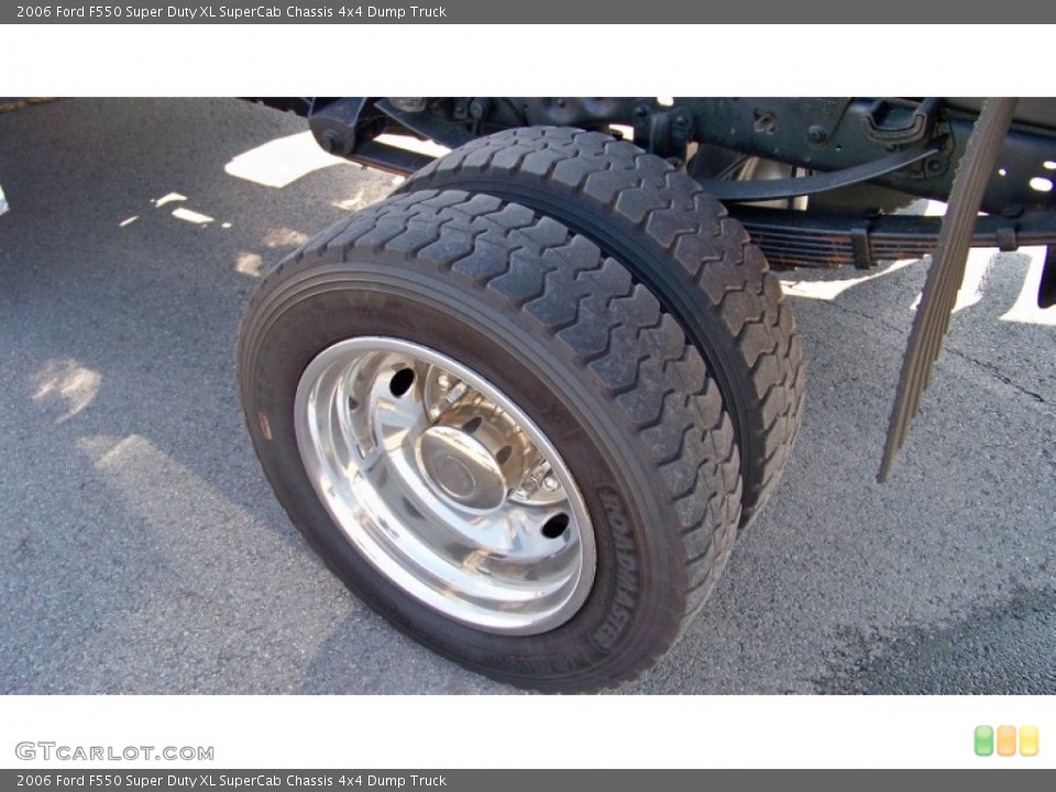 2006 Ford F550 Super Duty XL SuperCab Chassis 4x4 Dump Truck Wheel and Tire Photo #83322443