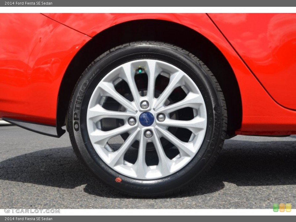 2014 Ford Fiesta SE Sedan Wheel and Tire Photo #83382386