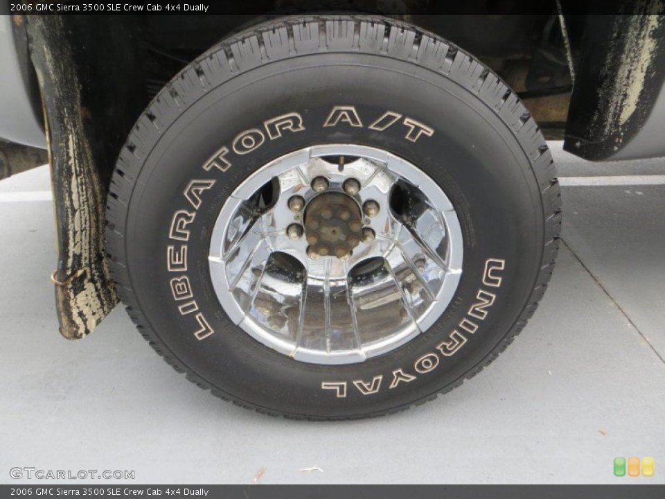 2006 GMC Sierra 3500 Custom Wheel and Tire Photo #83430313