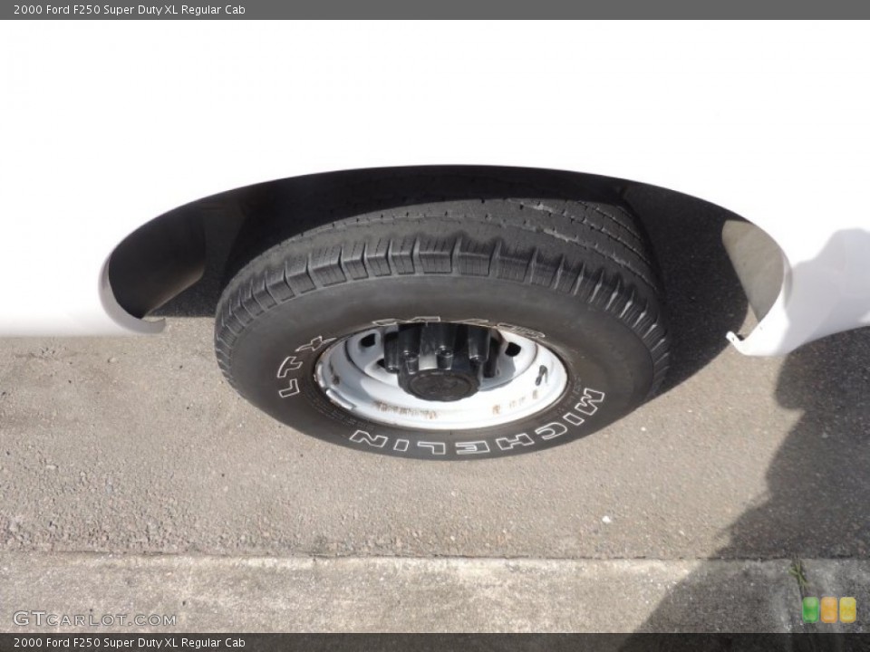2000 Ford F250 Super Duty XL Regular Cab Wheel and Tire Photo #83447176