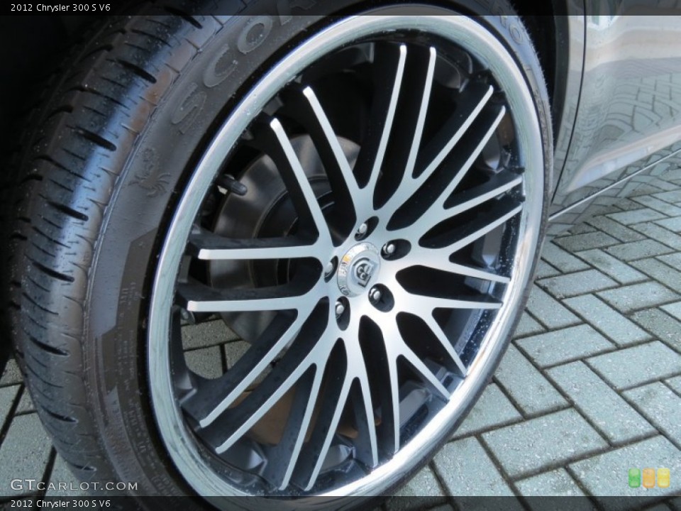 2012 Chrysler 300 Custom Wheel and Tire Photo #83550246