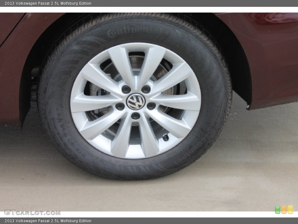 2013 Volkswagen Passat 2.5L Wolfsburg Edition Wheel and Tire Photo #83622498