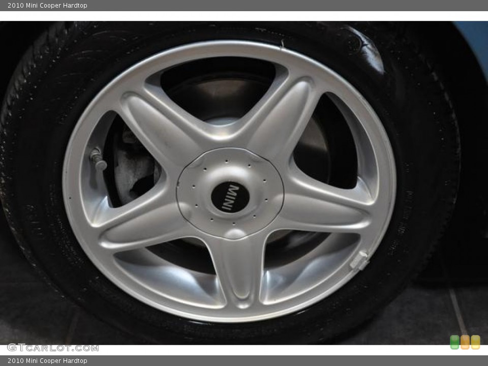 2010 Mini Cooper Hardtop Wheel and Tire Photo #83666956