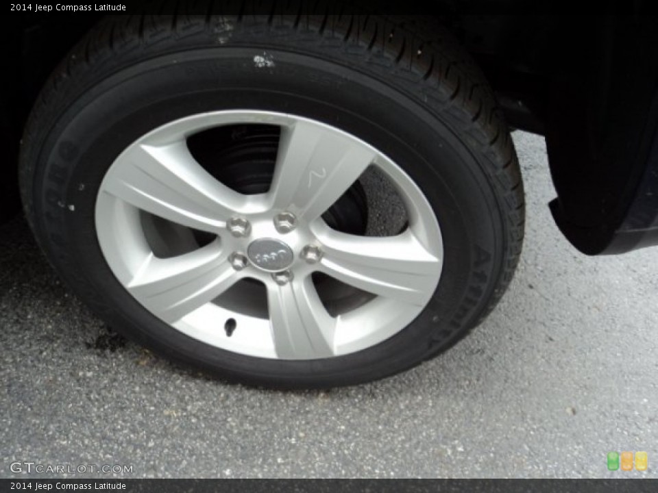 2014 Jeep Compass Latitude Wheel and Tire Photo #83676436