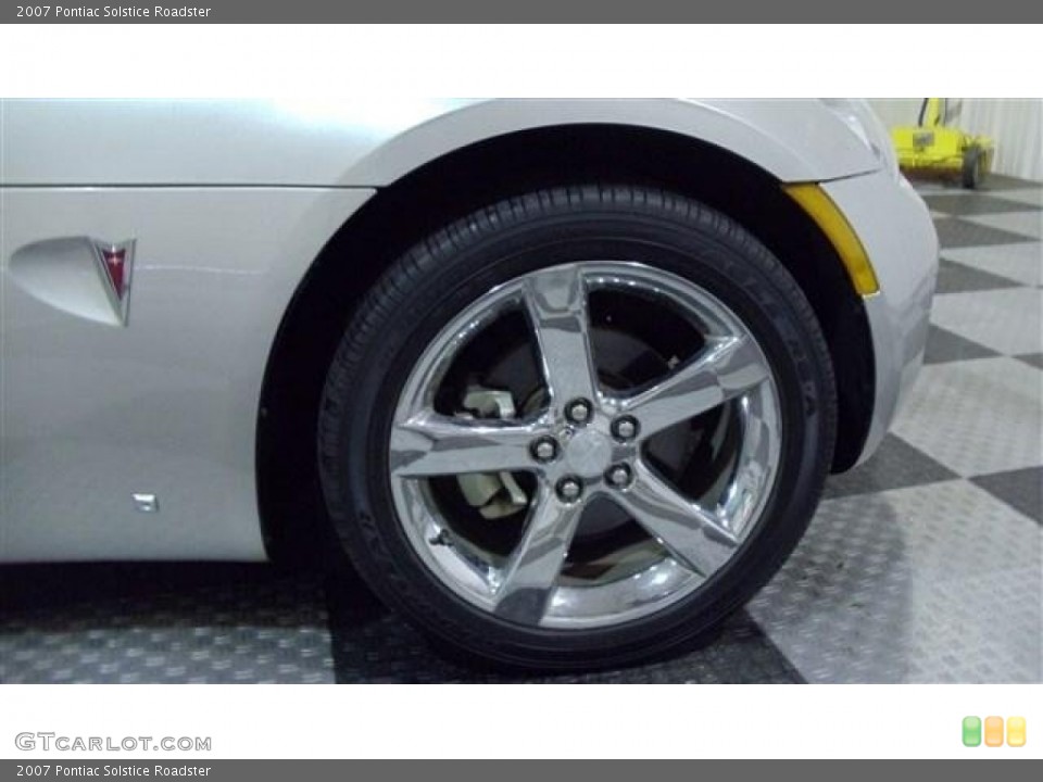 2007 Pontiac Solstice Roadster Wheel and Tire Photo #83740174