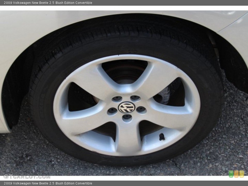 2009 Volkswagen New Beetle Wheels and Tires
